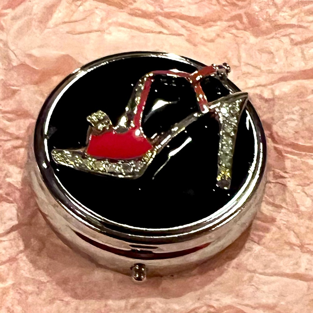 Round Decorative Pill Case/Box